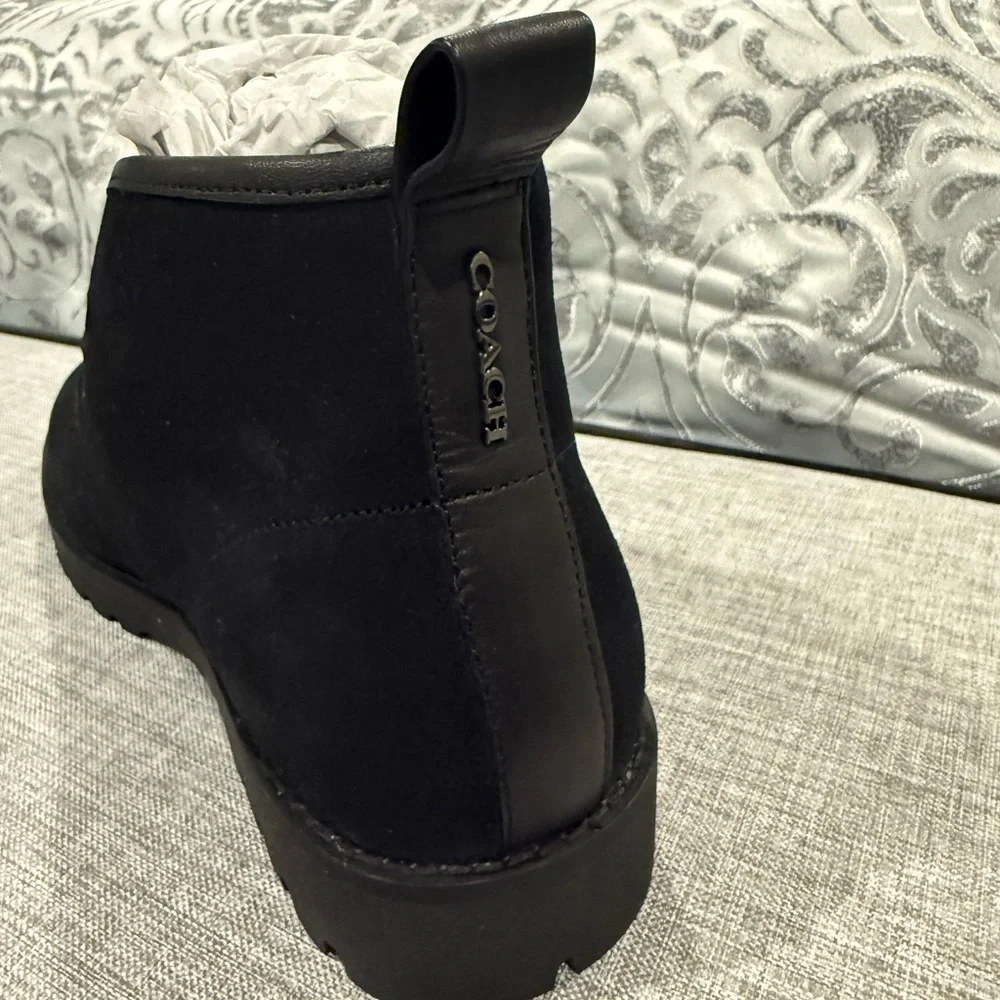 Coach Desert Boots, a chukka-style ankle boot crafted from suede 9 NWT